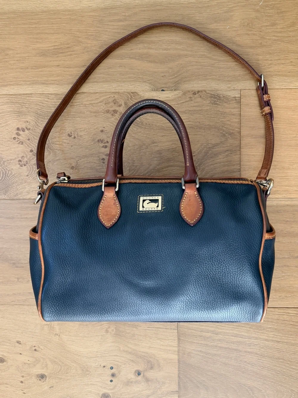 Dooney & Bourke Pebble Leather Duffle Satchel Bag Black Tan Medium Classic Prep